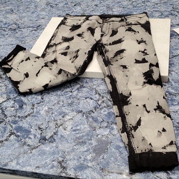 Fantastic Zara Trafulac Tie-Dyed Black and Gray Jeans Size 10 - Picture 1 of 5